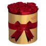 Кутия със седем изкуствени рози-20х20 см., снимка 3
