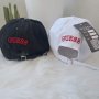 Унисекс шапки Guess , снимка 3