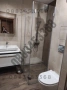 Продавам обзаведен тристаен апартамент , снимка 4