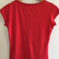 Червена тениска, снимка 2 - Тениски - 41566689
