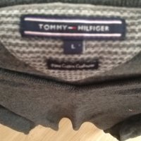 Мъжки пуловер, Tommy Hilfiger, размер  L, снимка 2 - Пуловери - 42458676