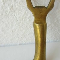 Ботуш отварачка, крак месинг бронз фигура статуетка, снимка 2 - Други - 42269475