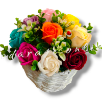 Букет от ароматни сапунени рози в ръчно изработена бяла кашпа Подходящ подарък за всеки повод , снимка 7 - Романтични подаръци - 44702236
