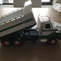 Товарен камион на Hess + багер, снимка 6 - Коли, камиони, мотори, писти - 42622685