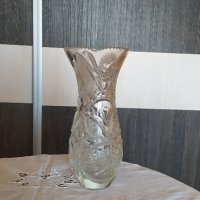 Гравирана кристална ваза, снимка 2 - Вази - 38965410