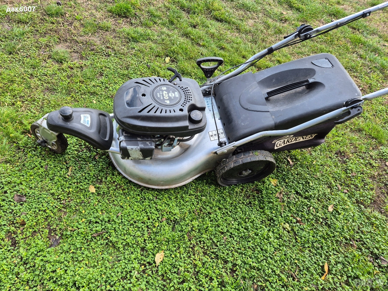 Немска бензинова косачка с кош, снимка 1