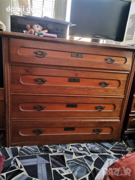 Старинен скрин,  внос от Белгия , снимка 1