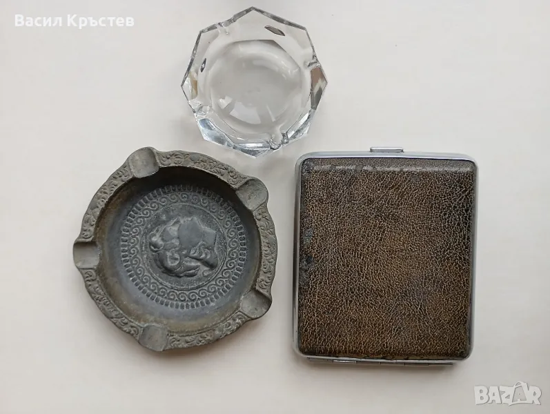 Пепелник от месинг с лик на Римлянин, стъклен пепелник, стари табакери, снимка 1