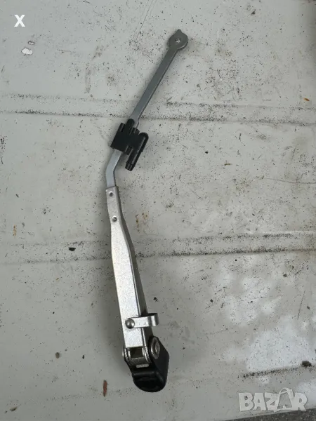 ВАЗ ЛАДА 2105 2107 ДЯСНО РАМО ЧИСТАЧКА НА ФАРА НОВА СССР 14.3756700, снимка 1