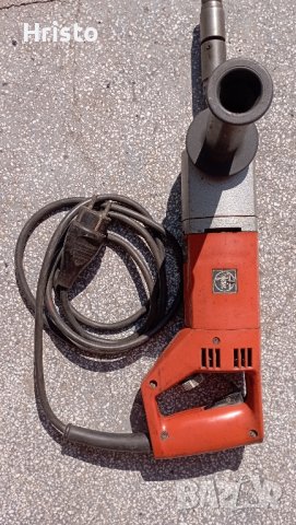 Машина Файн за резби.