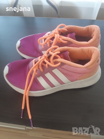 Adidas оригинални маратонки , снимка 4 - Маратонки - 41623344