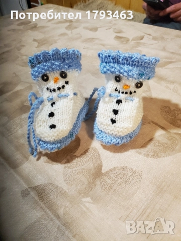 Ръчно плетени бебешки ботушки за бебе до 6 месеца, снимка 12 - Комплекти за бебе - 46466151