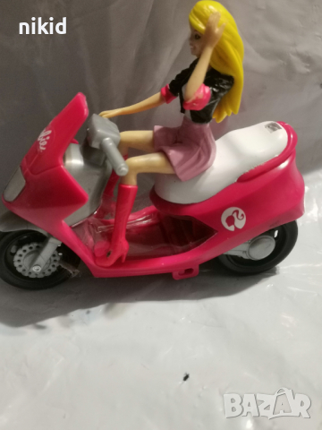 Барби кукла на мотор  пластмасова играчка фигурка за игра и торта