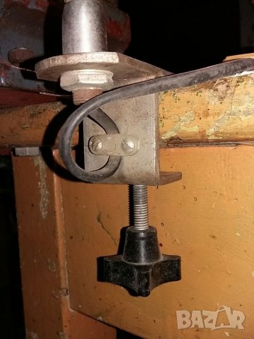 Настолна лампа с гъвкаво рамо, снимка 8 - Настолни лампи - 34361479