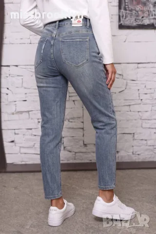 Дънки “Crystal Line Denim” – светъл деним с камъчета арт.8037, снимка 3 - Панталони - 55845512