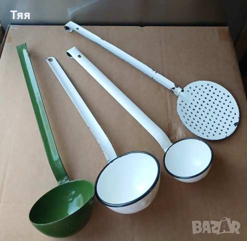 Емайлирани чайничета и черпаци , снимка 9 - Антикварни и старинни предмети - 53449861