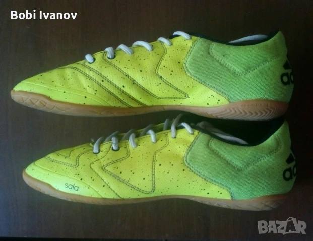 Маратонки футболни adidas sala номер 41/42, снимка 2 - Спортни обувки - 50921426