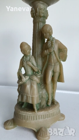 Барокова статуетка изобразяваща галантна сцена на влюбени до фонтан с монети. , снимка 7 - Статуетки - 53125800