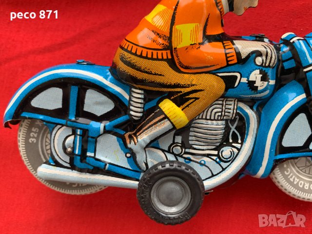 Стара ламаринена играчка моторист, снимка 5 - Колекции - 44229400