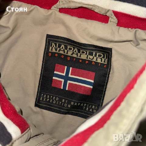Vintage Napapijri Windbreaker, снимка 3 - Якета - 52022029
