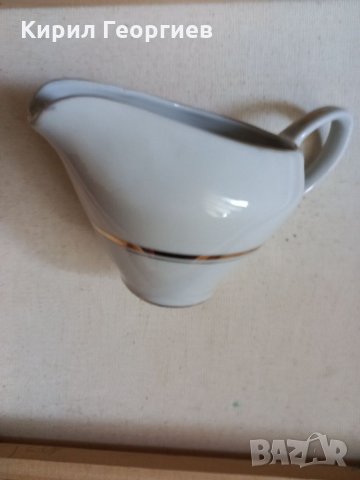 Красива порцеланова  сосиера 