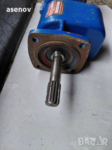 редуктор- двускоростен, снимка 2 - Електродвигатели - 52996208