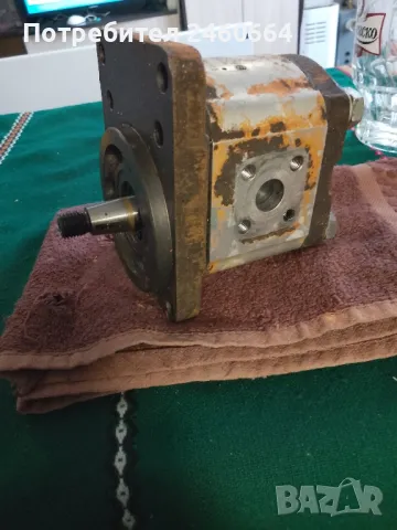 Хидравлична помпа BOSCH , снимка 3 - Части - 49906738