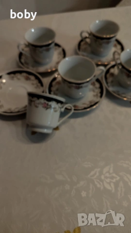 Продавам сервиз за кафе, снимка 3 - Чаши - 53690205