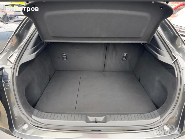 Продавам Mazda CX-30 2.0  M-Hibrid Exclusive – Бензин – , снимка 13 - Автомобили и джипове - 50596170
