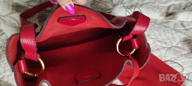Червена чанта от естествена кожа , снимка 5 - Чанти - 48652174