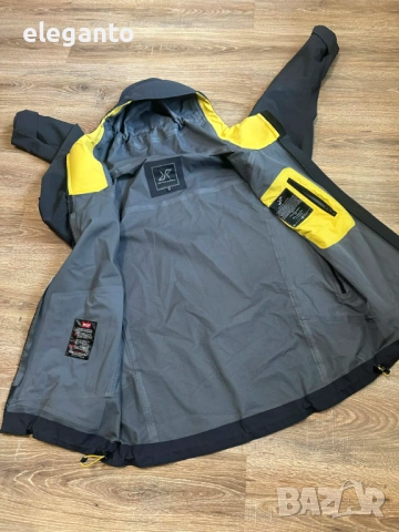 Висок клас мъжко яке RVRC  RevolutionRace Aphex Pro Hard Shell Jacket , XXL размер, снимка 13 - Якета - 53453028