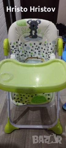 Продавам бебешко столче за хранене 
