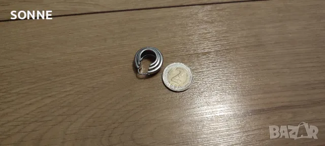 MISSOMA обеци с обръч и хълбоци дизайн от Lucy Williams, снимка 12 - Обеци - 48434812