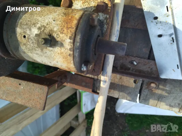 Мотор с шмиргел, снимка 2 - Други инструменти - 49503889