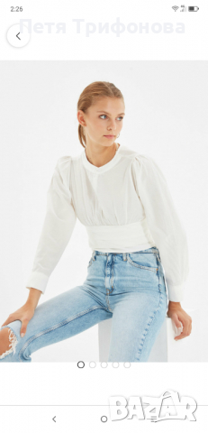 НАЛИЧНА Trendyol кроп блуза с дълъг ръкав, снимка 1 - Блузи с дълъг ръкав и пуловери - 36448206