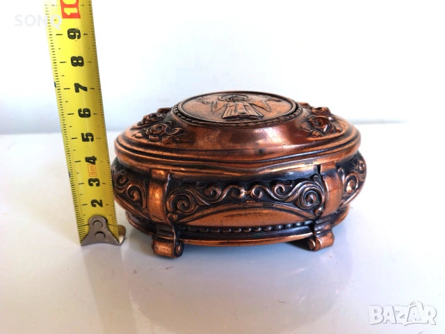 Прекрасна Стара Немска Бронзово - Медна Кутия За Бижута, снимка 12 - Антикварни и старинни предмети - 53431533