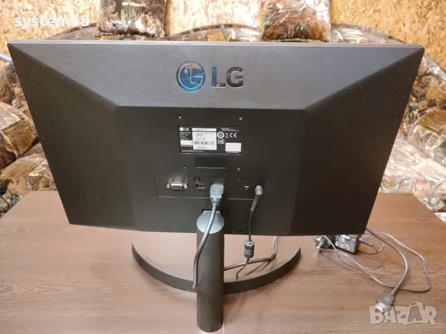 Монитор LG, снимка 3 - Монитори - 48748265