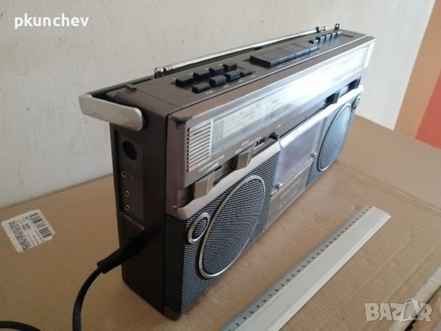 Радиокасетофон GRUNDIG RR 710 a, снимка 3 - Радиокасетофони, транзистори - 41805984