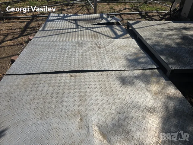🛠️ Подиумни платформи с рифелована ламарина – 2бр. 2x2м, 1бр. 4x2м, снимка 4 - Тенекеджийски услуги - 56155927