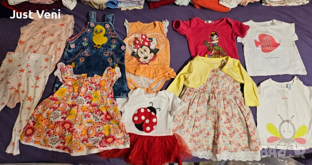 Лот за бебето рокли 