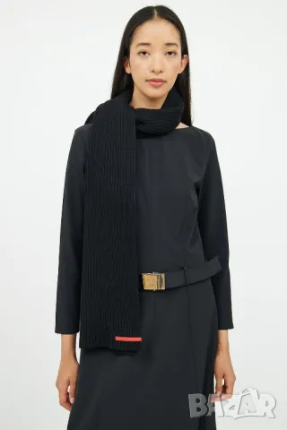Унисекс шалове Prada , снимка 2 - Шалове - 48668608