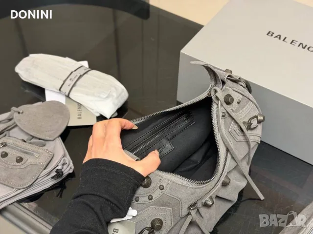 Balenciaga Дамска чанта, кожа, снимка 6 - Чанти - 56080043