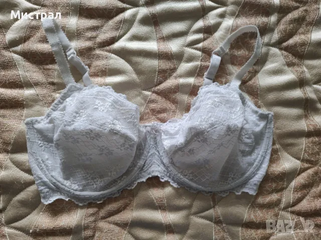  Сутиен Triumph голяма чашка 90E