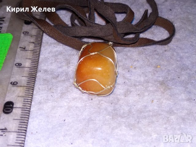 КРАСИВ ВИНТИДЖ - АРТ МЕДАЛЬОН НАТУРАЛЕН КАМЪК КАРНЕОЛ с ШНУРЧЕ от ВЕЛУР 21372, снимка 6 - Колиета, медальони, синджири - 41483256