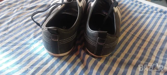 маратонки адидас 44 номер, снимка 3 - Маратонки - 49634220