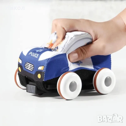 Интересна и безопасна полицейска мека кола Mondo, с дистанционно и звуци 🚓, снимка 2 - Коли, камиони, мотори, писти - 53068429