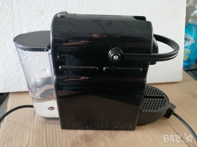 Кафемашина за капсули Nespresso, снимка 6 - Кафемашини - 53869367