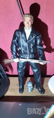 Топ фигура на Арнолд Terminator t800-270 лв, снимка 5 - Колекции - 41526311