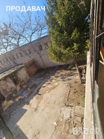 къща Центъра на Ямбол 116кв + двор с 2 парко места + гараж, снимка 13 - Къщи - 49533424