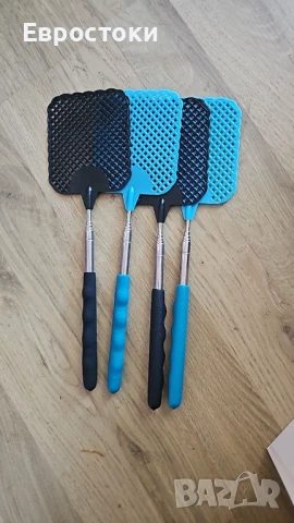 Мухобойка TAKUZA, комплект от 2 броя, разтегателна, с вградена стъргалка за комари, за отблъскване, снимка 7 - Други стоки за дома - 50841502